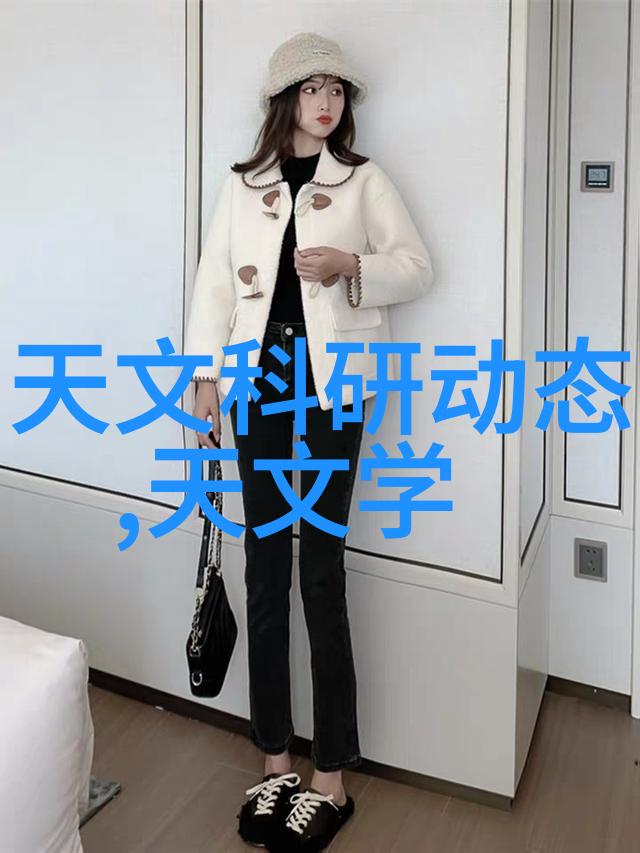 环境保护组织是如何通过监测来维护河流和湖泊中的水质保持在其正常范围的