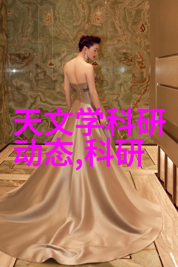客厅背景墙装修效果图中哪些设计元素能最大化空间感受