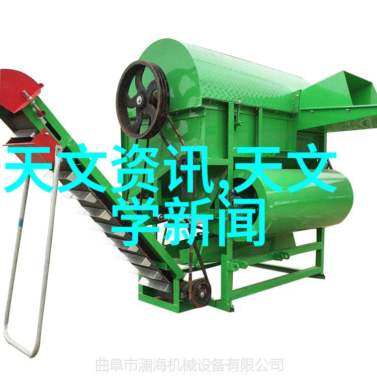 乡间爱恋的电动征途情侣们在田野中绽放的自由之旅