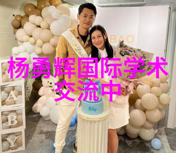 在客厅modern simple decor中应该怎样考虑照明设计