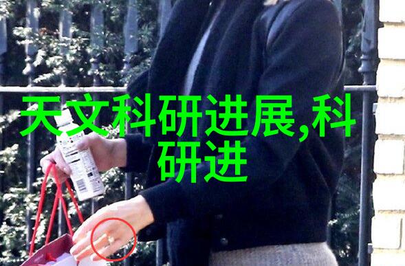 家居客厅装修效果图温馨时尚的生活艺术品展