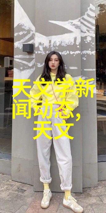书桌静谧的学问守护者