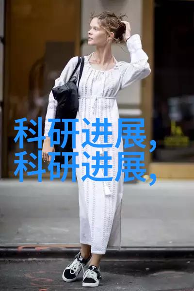 化学反应的催化剂促进剂在工业中的应用