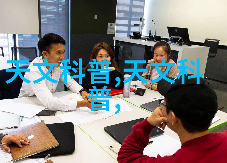 高耸入云的废墟填料塔的反差之谜
