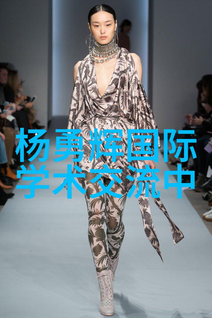 小户型房间装修效果图电视柜做满墙的自然优缺点与设计方案规划